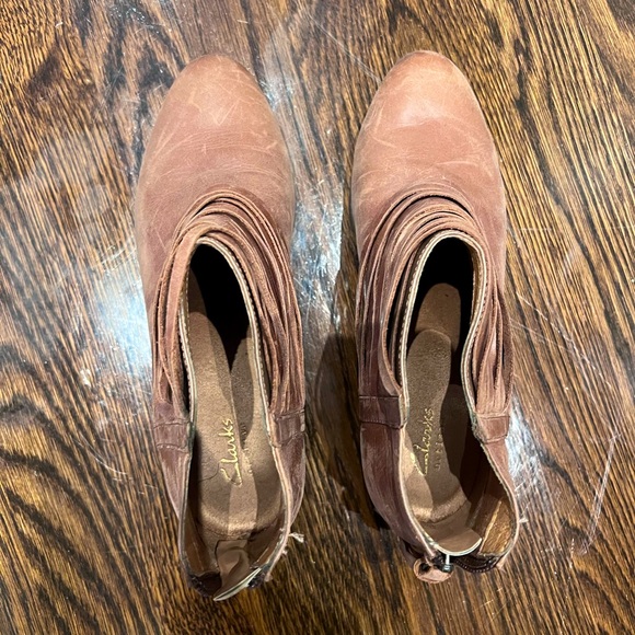 Clarks Boots-size 7.5 - Picture 3 of 3